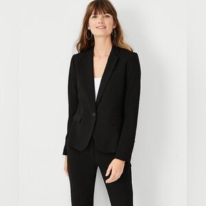 Ann Taylor | Seasonless Stretch One-Button Blazer in Core Black | Sz 10